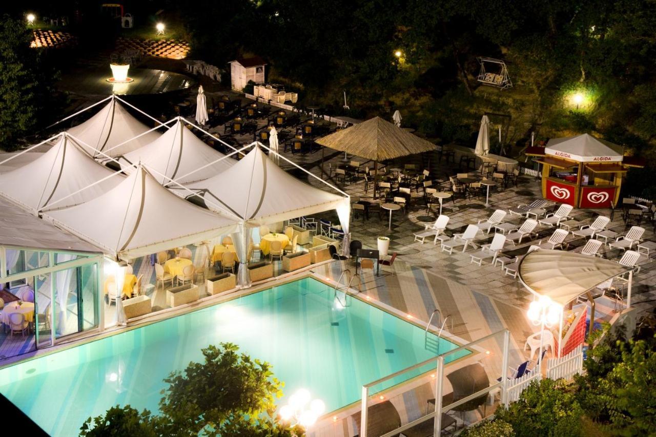 Hotel Posta Dependance Chianciano Terme Buitenkant foto